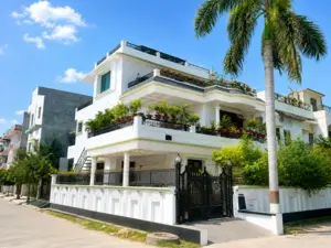 4 BHK HOUSE