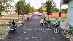 Plot In Lucknow