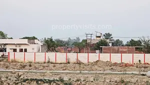 plot in Lucknow