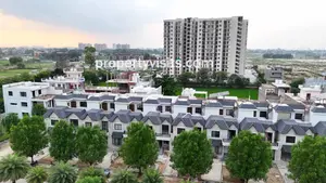 plot in lucknow